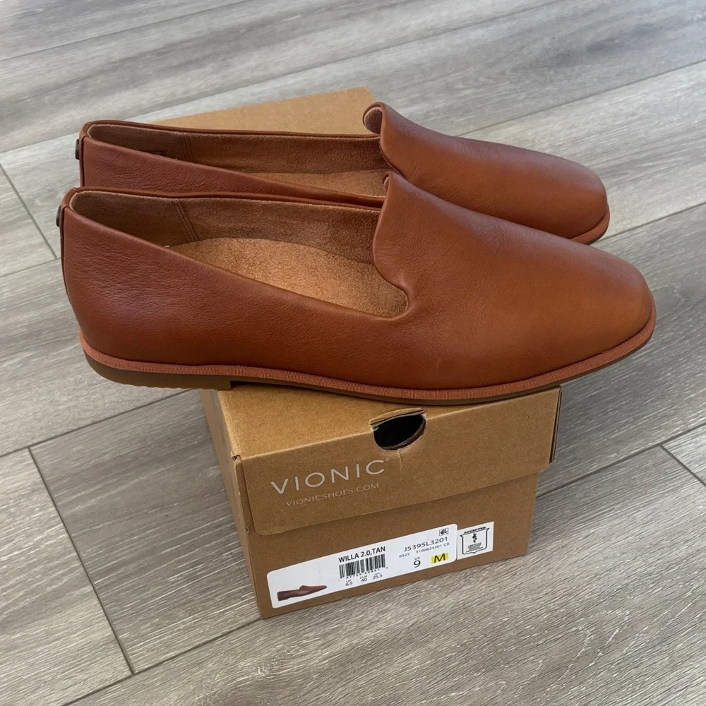 Vionic Women's Tan Leather Loafers - Picture 3 of 6